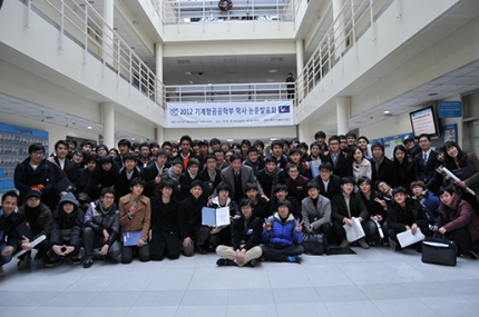 2012년 학부 졸업논문발표회 단체사진2